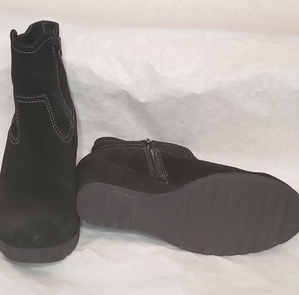 Gabriela Rochas - Picture 2 of 3